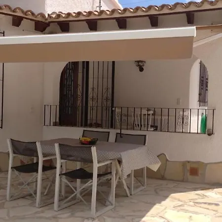 Alhambra - Dale A Tu Familia Vacaciones Y El Descanso Que Se Merecen Villa Calpe