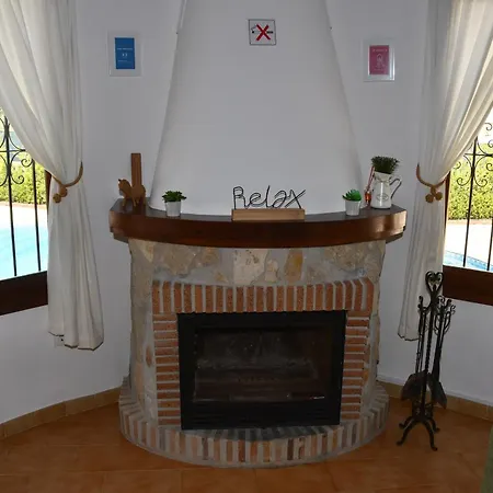 Alhambra - Dale A Tu Familia Vacaciones Y El Descanso Que Se Merecen Villa Calpe