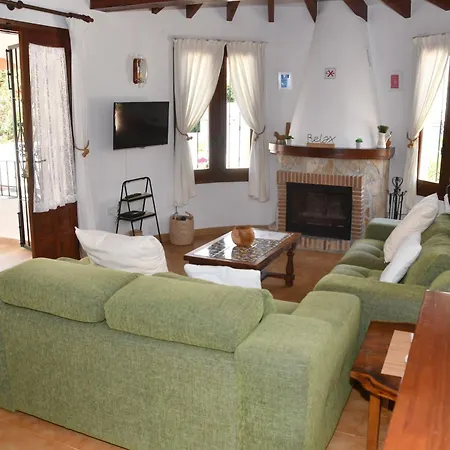 Alhambra - Dale A Tu Familia Vacaciones Y El Descanso Que Se Merecen Calpe