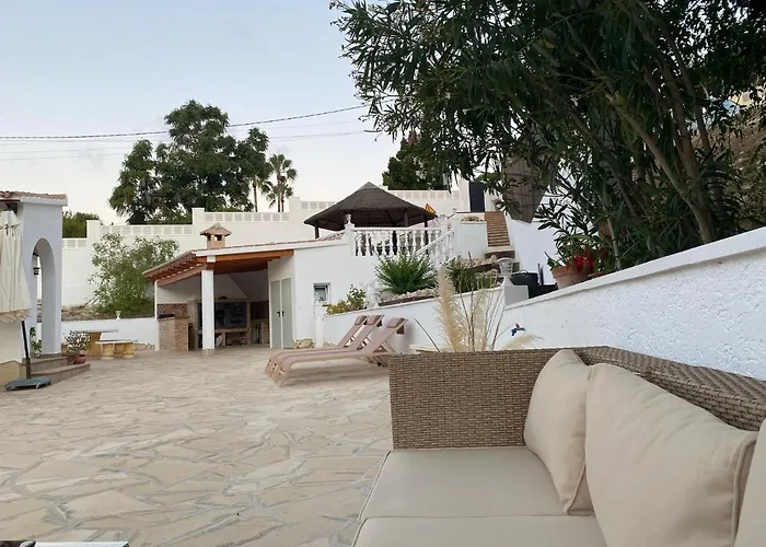 Alhambra - Dale A Tu Familia Vacaciones Y El Descanso Que Se Merecen * Calp